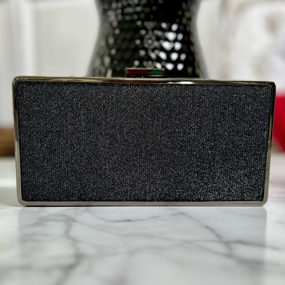 BLACK SHIMMER CLUTCH